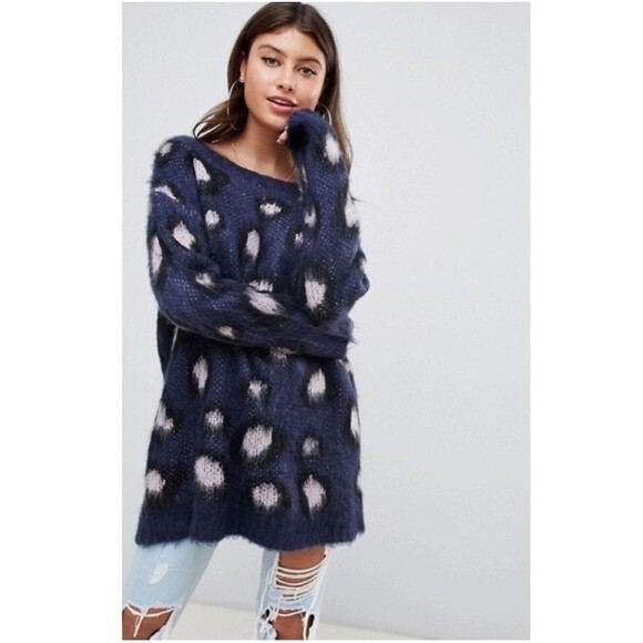 PrettyLittleThing Fluffy Leopard Print Jumper NWOT - Picture 2 of 8